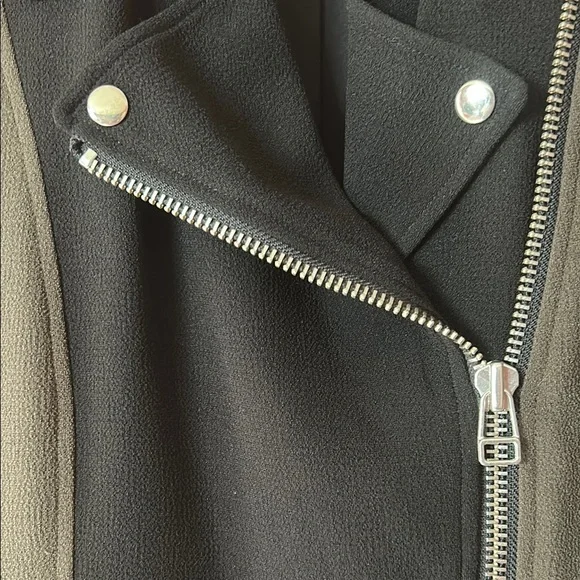 Aritzia Wilfred Black and Brown Bomber Jacket - Picture 5 of 16